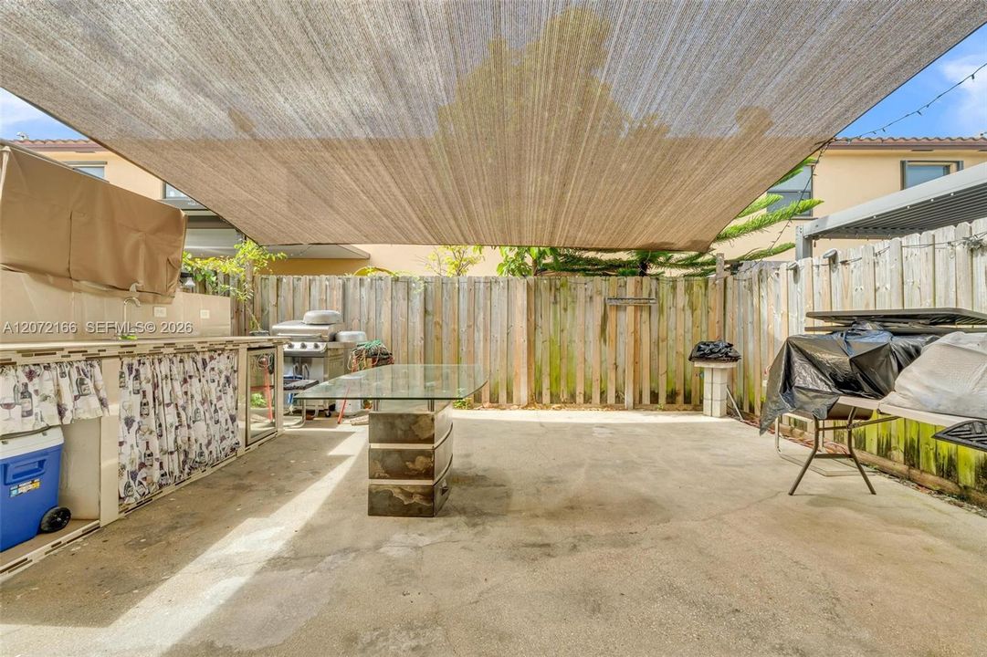 For Rent: $3,250 (3 beds, 2 baths, 1565 Square Feet)