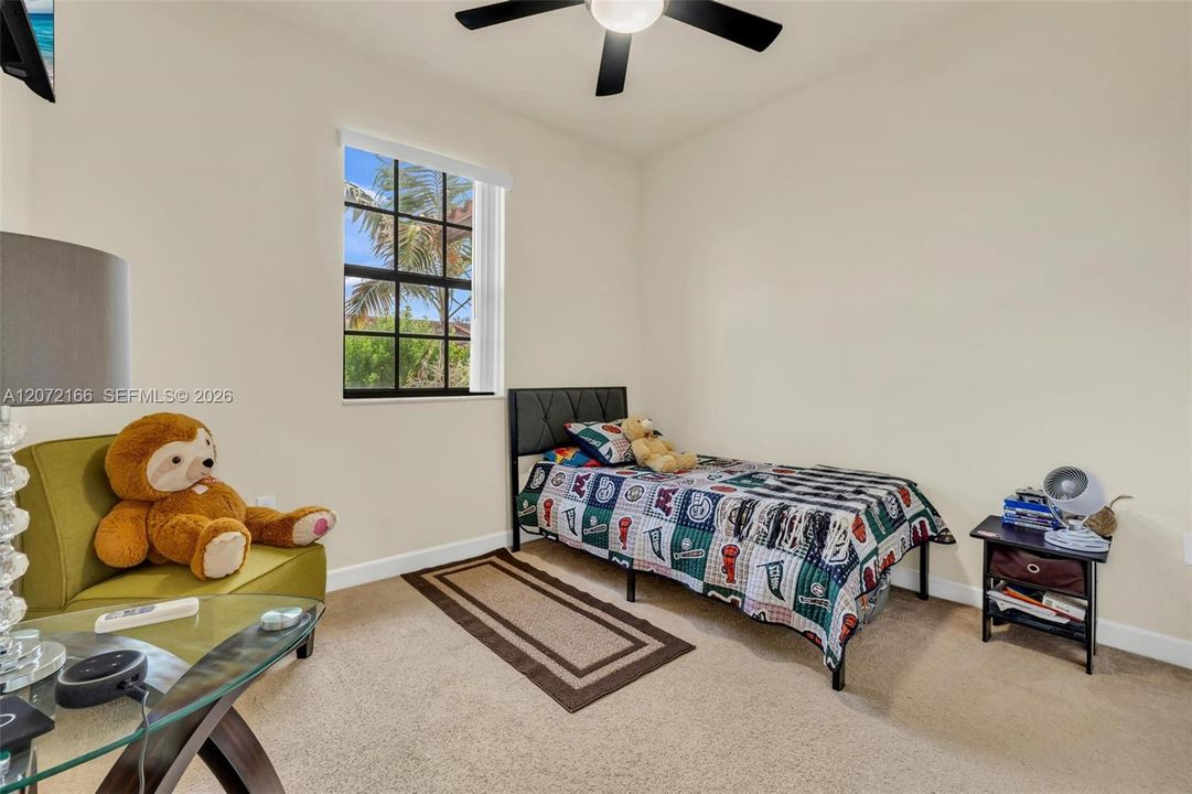 For Rent: $3,250 (3 beds, 2 baths, 1565 Square Feet)