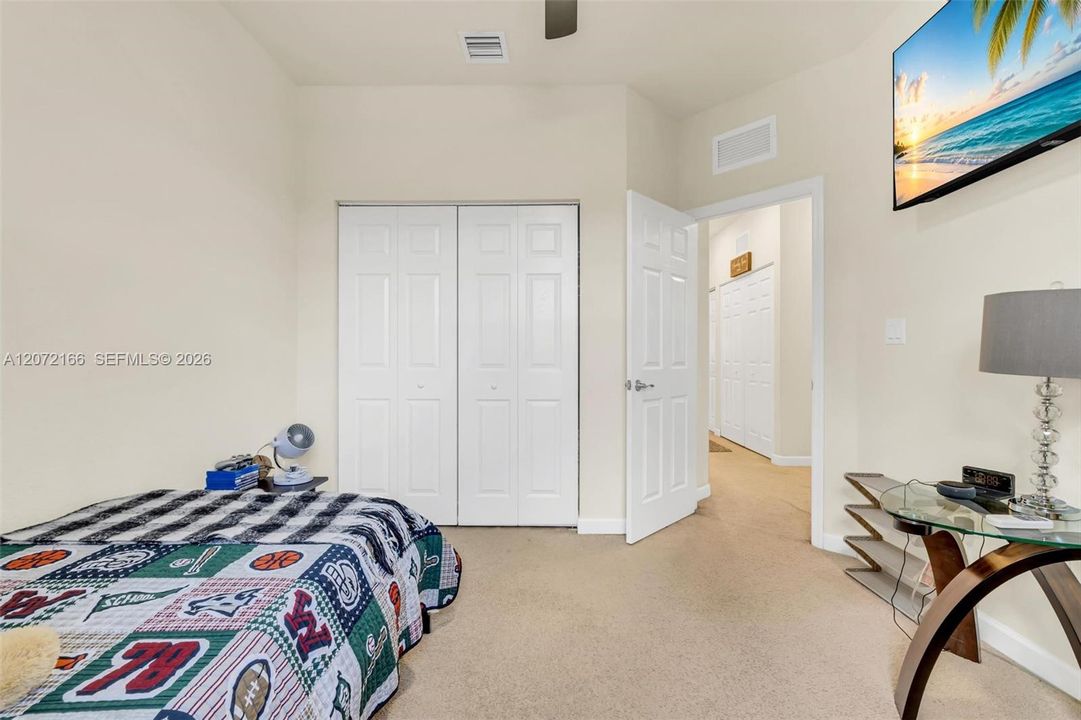 For Rent: $3,250 (3 beds, 2 baths, 1565 Square Feet)