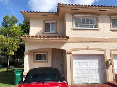 For Rent: $2,790 (3 beds, 2 baths, 1465 Square Feet)