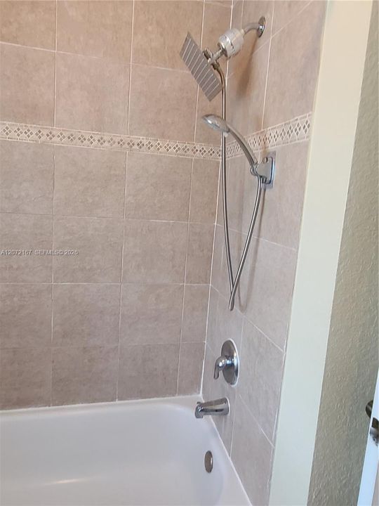 For Rent: $2,790 (3 beds, 2 baths, 1465 Square Feet)