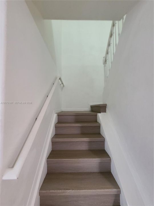 For Rent: $2,790 (3 beds, 2 baths, 1465 Square Feet)