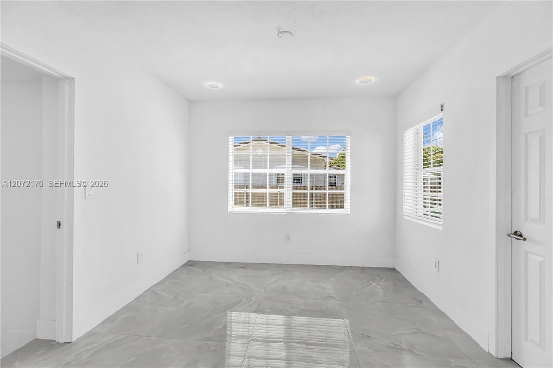 For Sale: $589,900 (4 beds, 2 baths, 1308 Square Feet)
