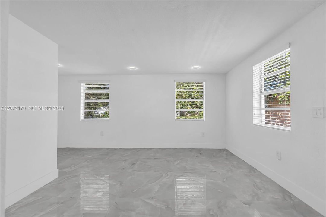 For Sale: $589,900 (4 beds, 2 baths, 1308 Square Feet)