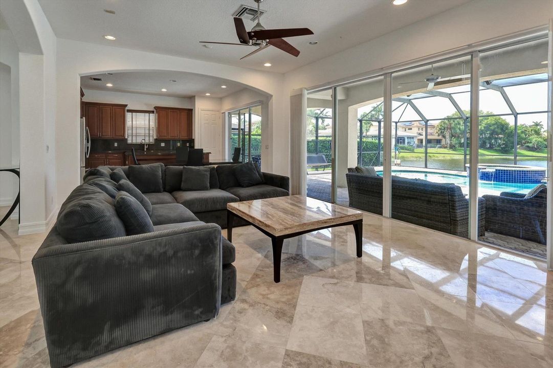 11-10640 NW 83rd Court-11
