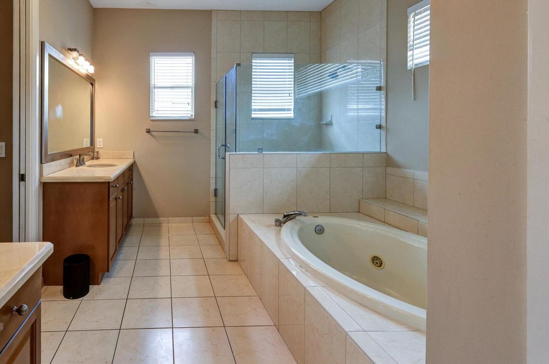 40-10640 NW 83rd Court-40