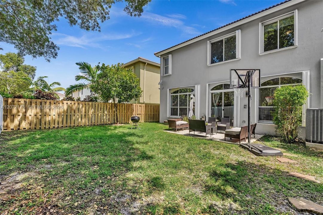 For Sale: $769,000 (4 beds, 2 baths, 2567 Square Feet)