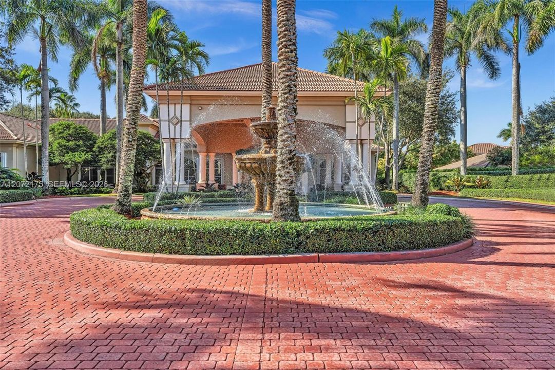 For Sale: $769,000 (4 beds, 2 baths, 2567 Square Feet)