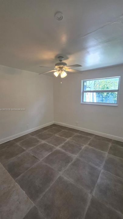 For Rent: $1,750 (2 beds, 1 baths, 3170 Square Feet)