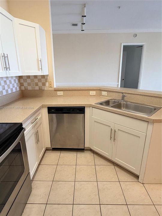 En Renta: $2,600 (2 camas, 2 baños, 1048 Pies cuadrados)