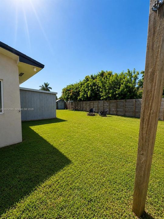 En Venta: $720,000 (4 camas, 2 baños, 1809 Pies cuadrados)