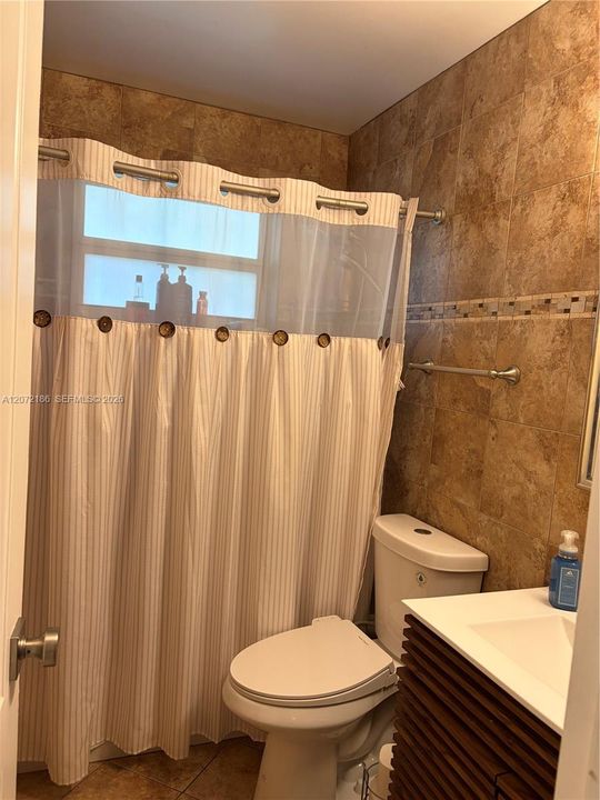 For Sale: $484,000 (2 beds, 1 baths, 897 Square Feet)