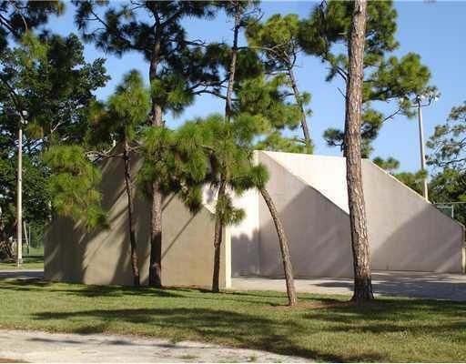 handball raquetball courts