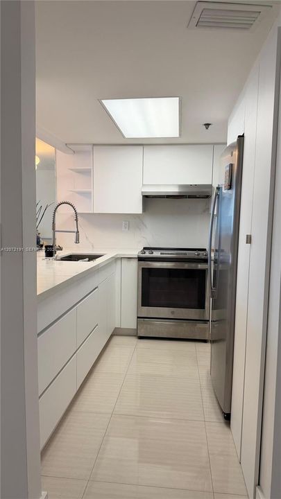 En Renta: $3,350 (1 camas, 1 baños, 700 Pies cuadrados)