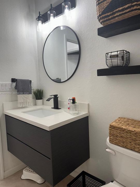 For Rent: $3,300 (3 beds, 1 baths, 1685 Square Feet)