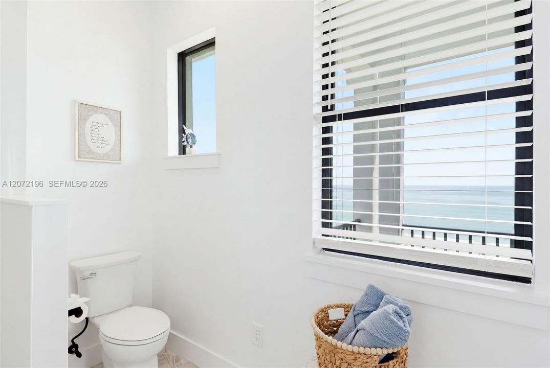 For Sale: $4,999,999 (3 beds, 3 baths, 0 Square Feet)