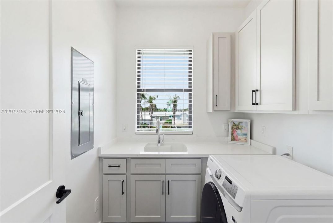 For Sale: $4,999,999 (3 beds, 3 baths, 0 Square Feet)