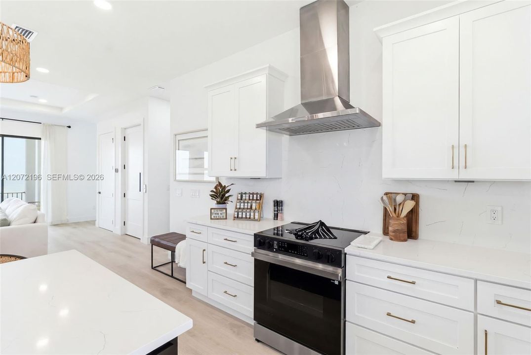 For Sale: $4,999,999 (3 beds, 3 baths, 0 Square Feet)