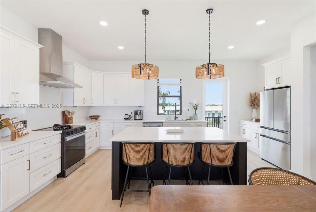 For Sale: $4,999,999 (3 beds, 3 baths, 0 Square Feet)