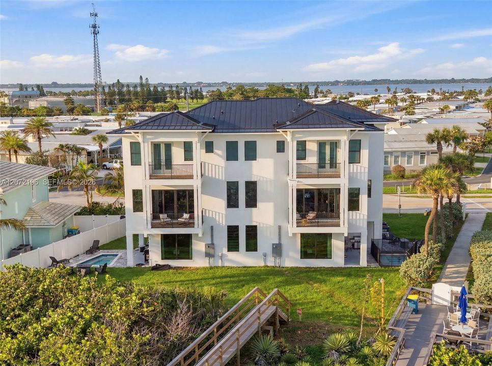 For Sale: $4,999,999 (3 beds, 3 baths, 0 Square Feet)