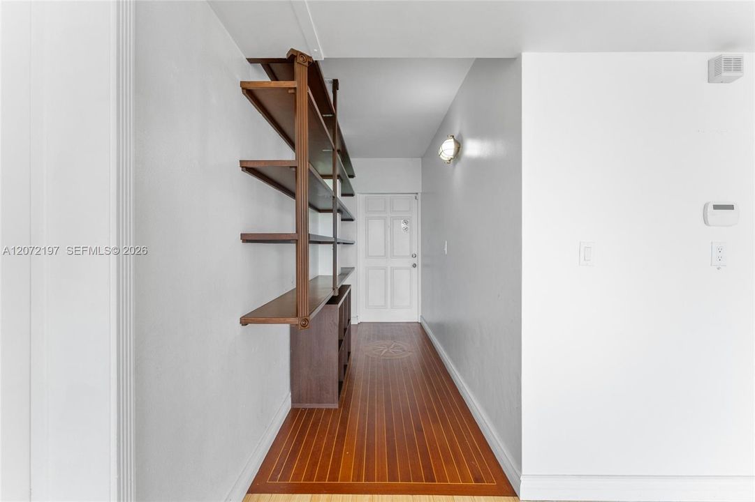 В аренду: $3,700 (2 спален, 2 ванн, 795 Квадратных фут)