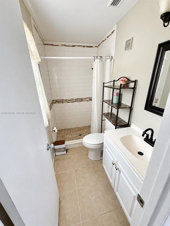 For Rent: $2,450 (4 beds, 2 baths, 0 Square Feet)