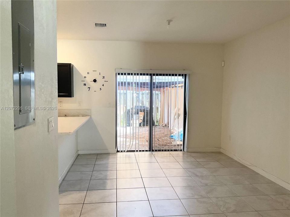 En Renta: $2,600 (3 camas, 2 baños, 1659 Pies cuadrados)