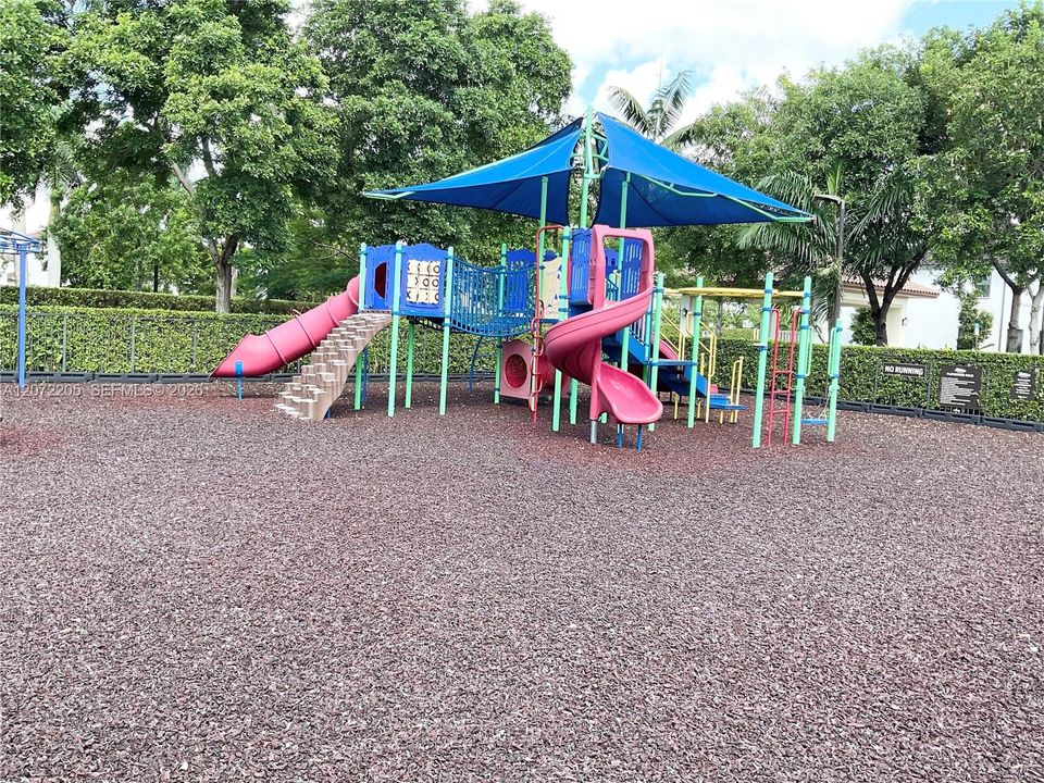 En Renta: $2,600 (3 camas, 2 baños, 1659 Pies cuadrados)
