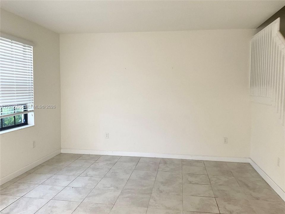 En Renta: $2,600 (3 camas, 2 baños, 1659 Pies cuadrados)