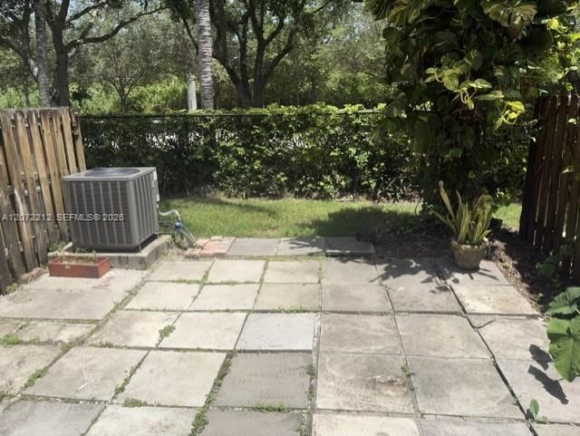 En Venta: $320,000 (4 camas, 3 baños, 1544 Pies cuadrados)