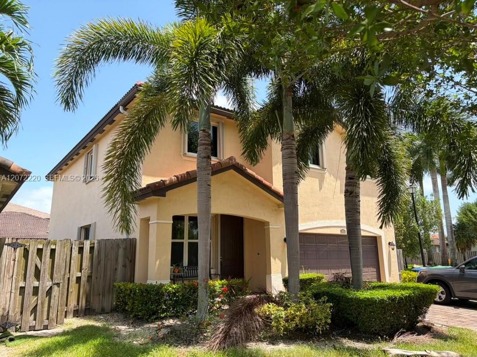 En Venta: $669,000 (5 camas, 3 baños, 2896 Pies cuadrados)