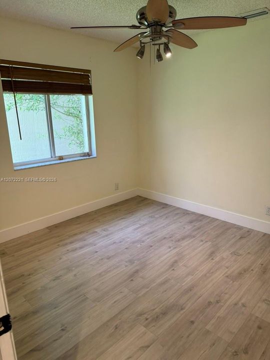 В аренду: $4,000 (3 спален, 2 ванн, 1542 Квадратных фут)