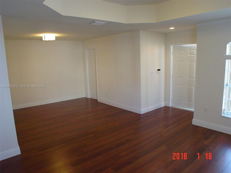 En Renta: $3,990 (4 camas, 2 baños, 1904 Pies cuadrados)