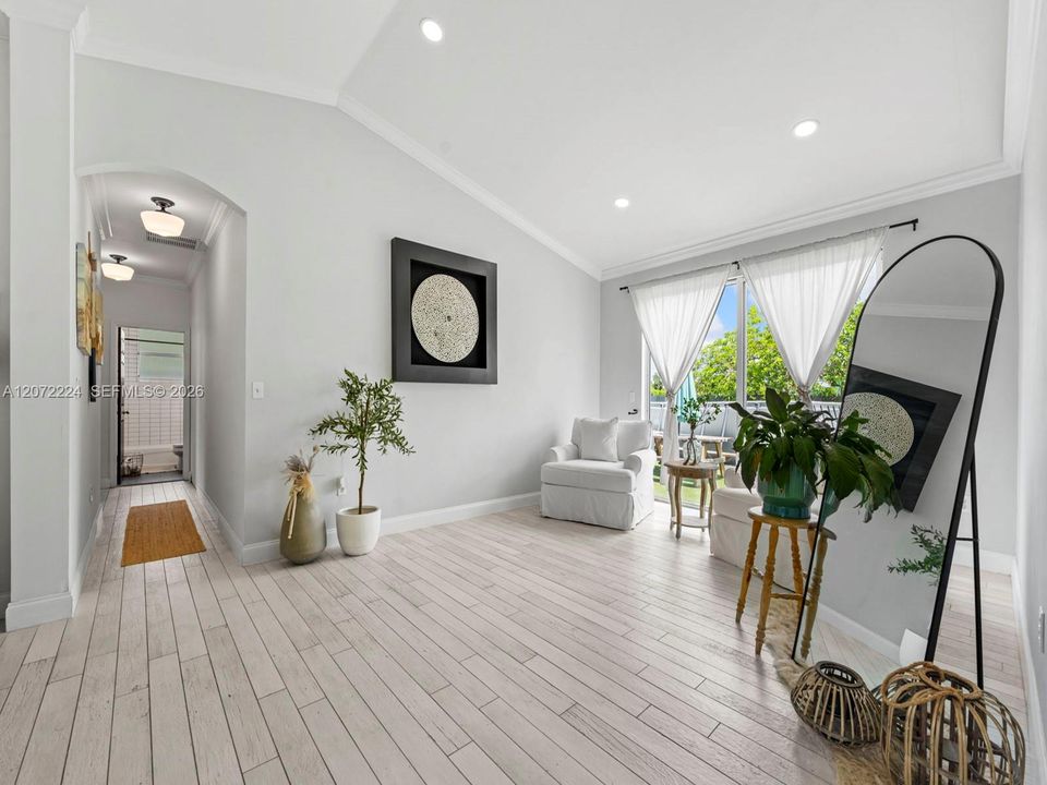 For Sale: $799,900 (4 beds, 3 baths, 2363 Square Feet)
