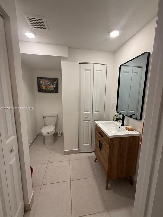 En Renta: $1,200 (4 camas, 2 baños, 1920 Pies cuadrados)