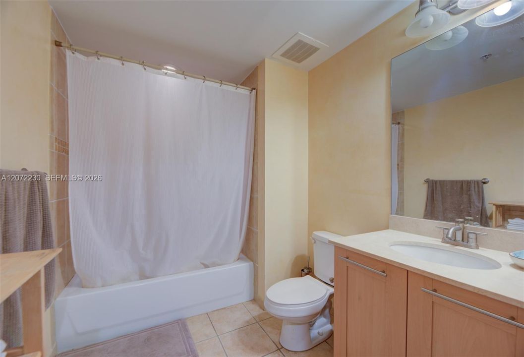 В аренду: $3,600 (2 спален, 2 ванн, 1246 Квадратных фут)