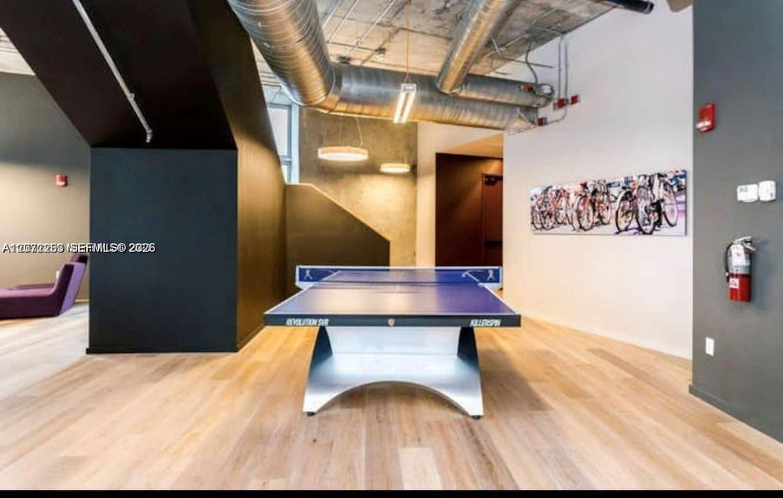 For Rent: $2,750 (1 beds, 1 baths, 446 Square Feet)