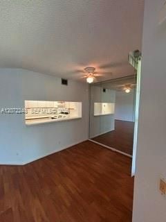 For Sale: $164,900 (1 beds, 1 baths, 840 Square Feet)