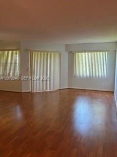 For Sale: $164,900 (1 beds, 1 baths, 840 Square Feet)