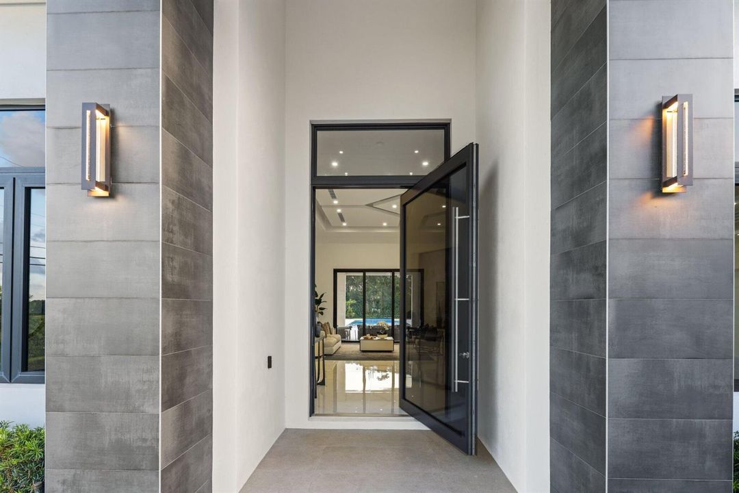 13600 Pine Meadow Court - 12.jpg-SMALL