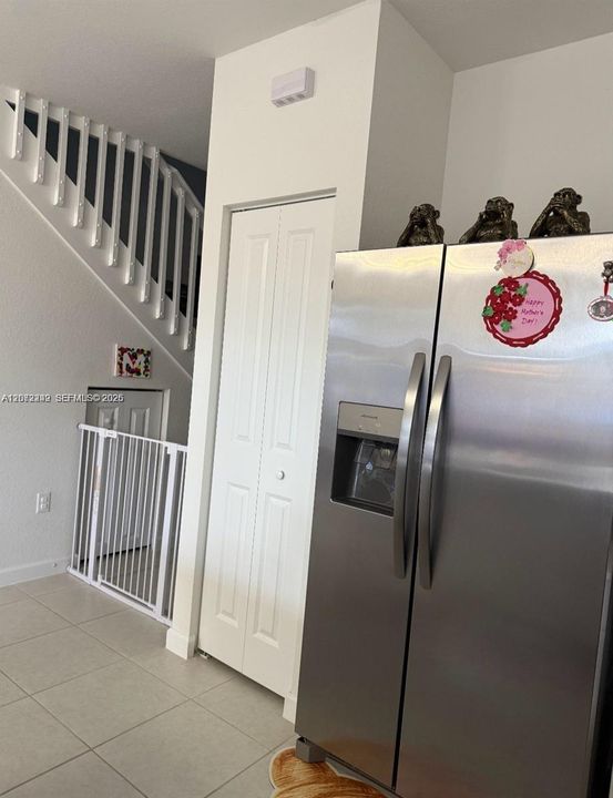En Venta: $329,900 (3 camas, 2 baños, 1393 Pies cuadrados)