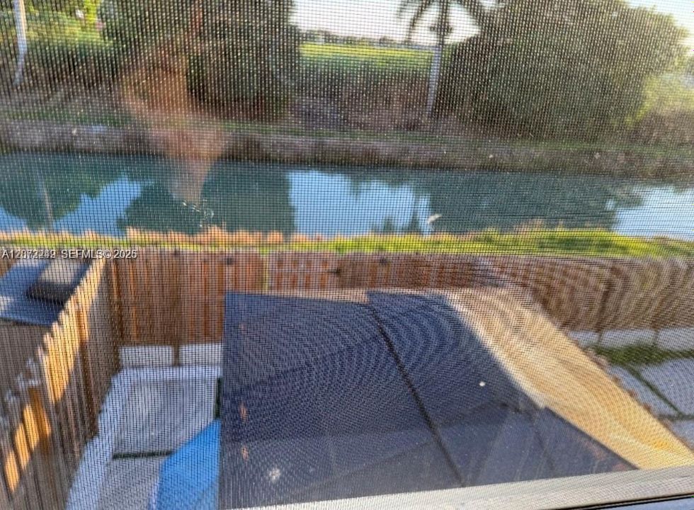 En Venta: $329,900 (3 camas, 2 baños, 1393 Pies cuadrados)