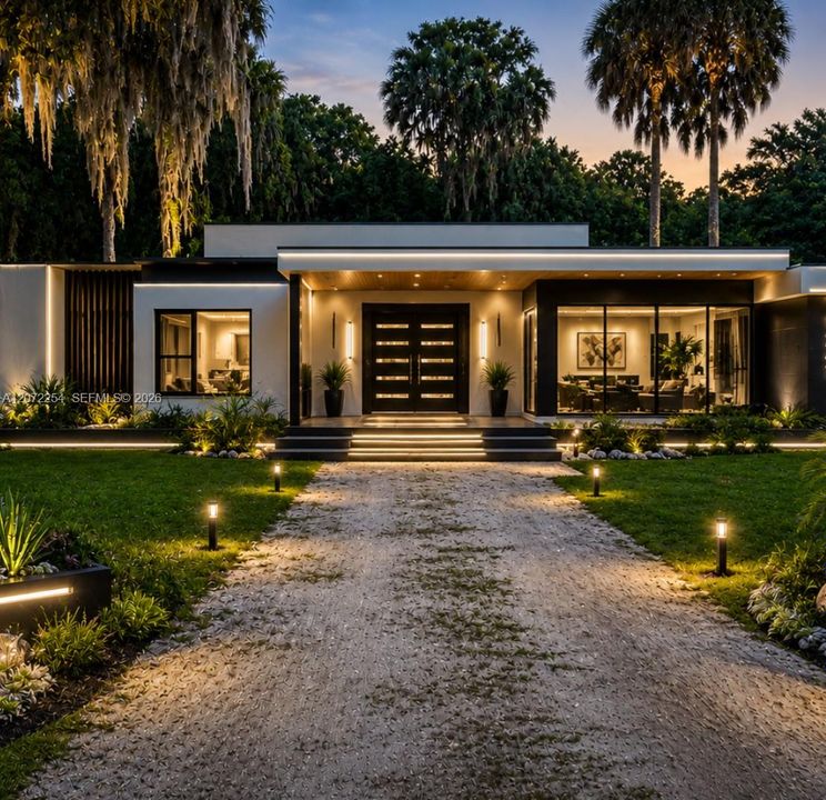 На продажу: $68,000 (0.11 acres)