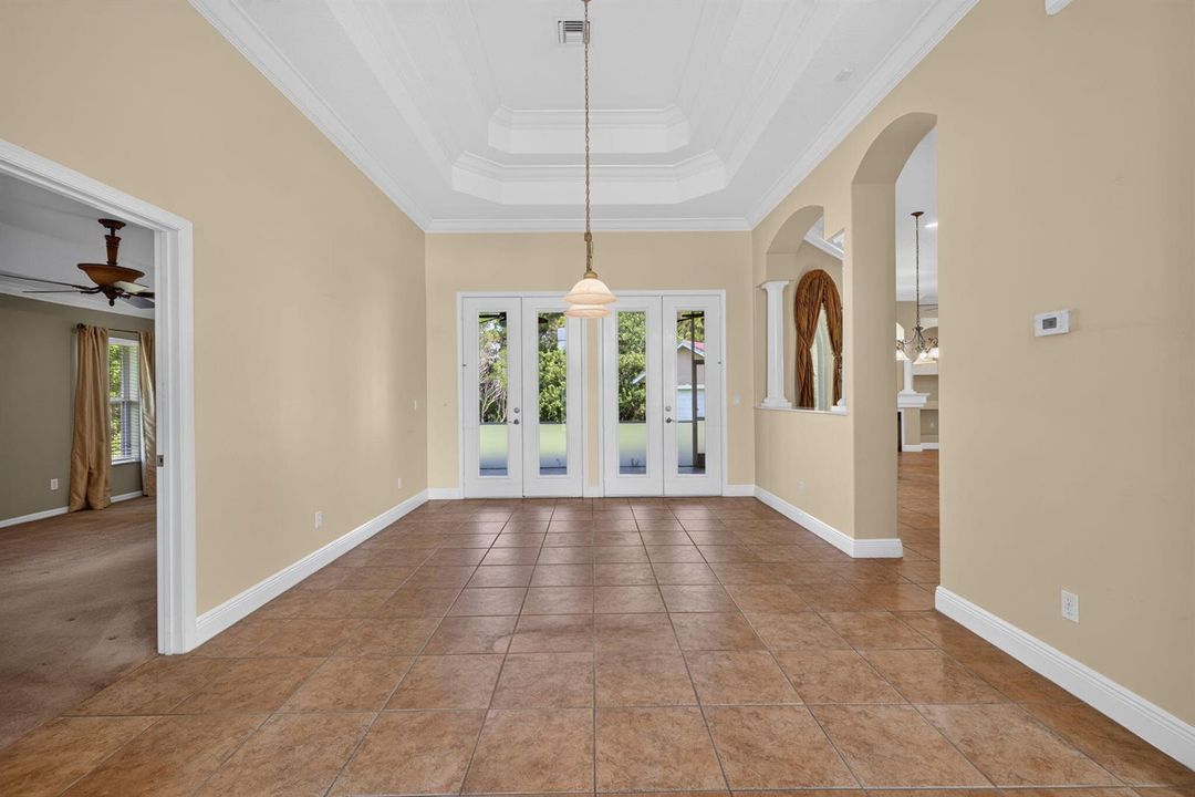 6 - Living Room (1)