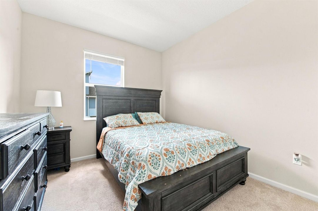 Guest bedroom 1