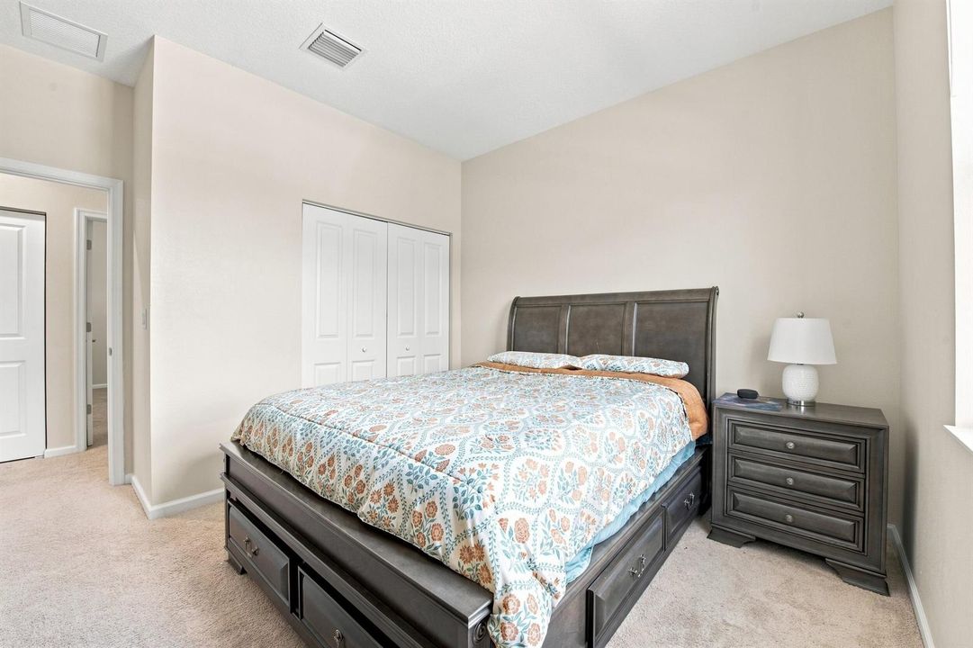 Guest bedroom 2