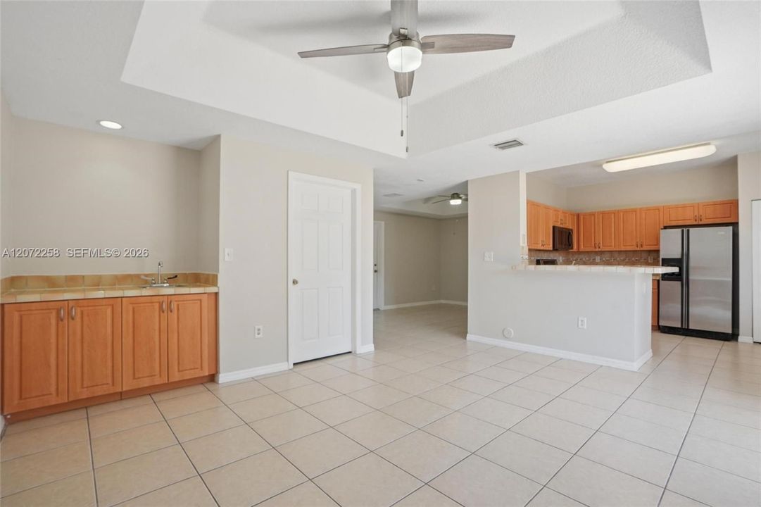 OFF KITCHEN WITH 1/2 BATH DOWNSTAIRS