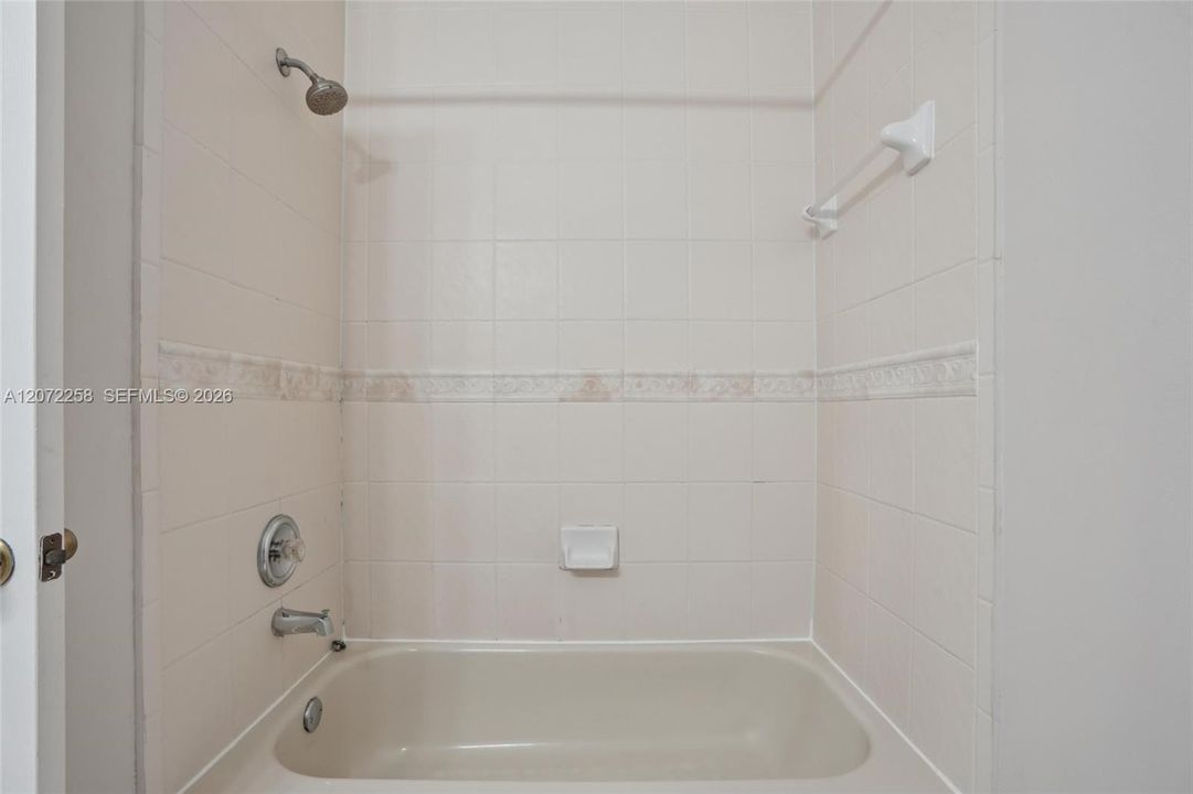 For Sale: $520,000 (3 beds, 2 baths, 1857 Square Feet)