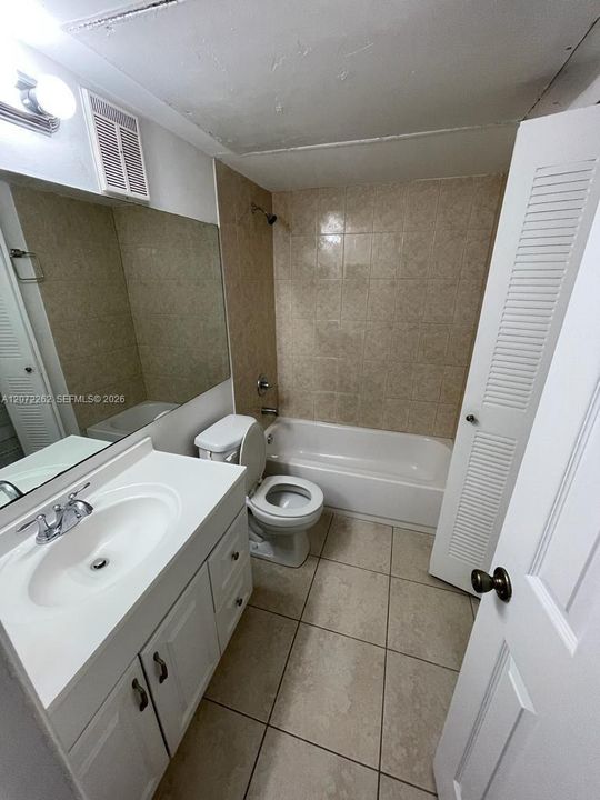 For Rent: $1,850 (1 beds, 1 baths, 750 Square Feet)