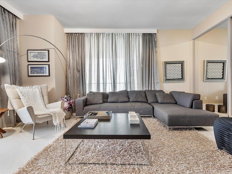 For Rent: $35,000 (2 beds, 2 baths, 1685 Square Feet)